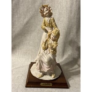 A Giuseppe Armani Florence Capodimonte figurine "Lady With Young Girl" Model954C